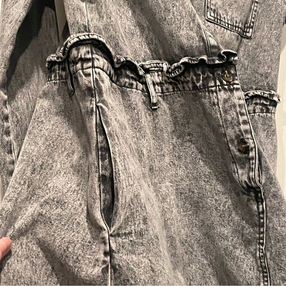 Who what wear Acid Wash Distressed Denim Shirt Dress Size Medium - Picture 5 of 8